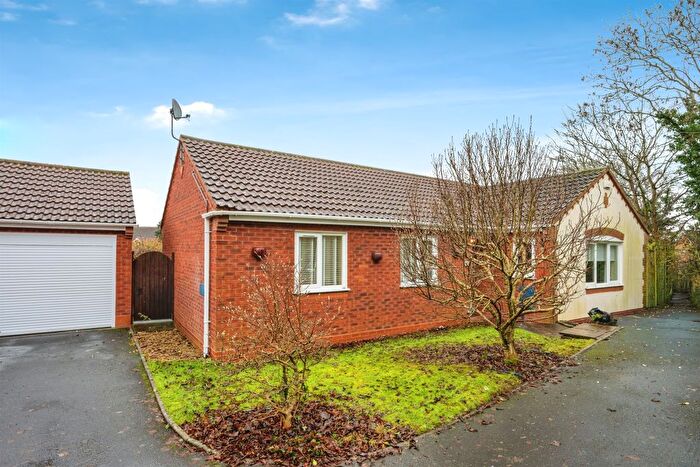 3 Bedroom Detached Bungalow For Sale In Twarnley Rise, Worcester, WR4