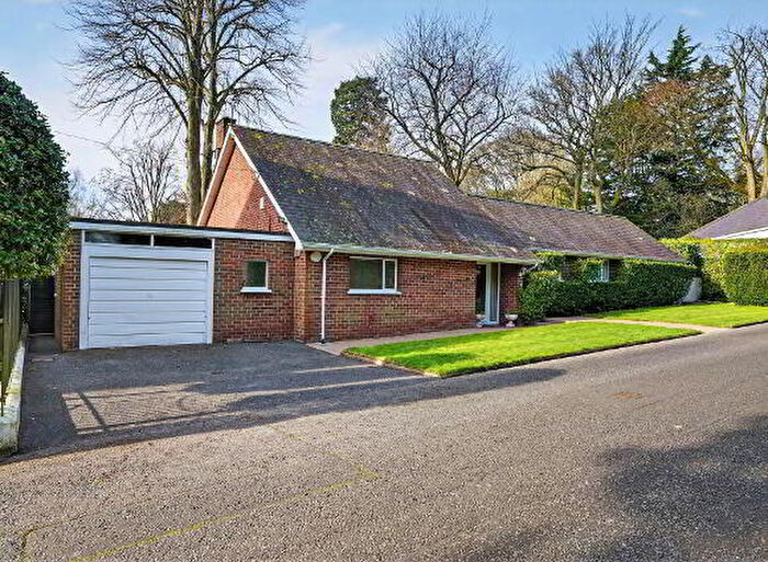 3 Bedroom Detached House For Sale In Holyrood, Belfast, BT9