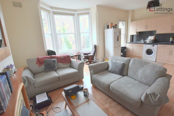3 Bedroom Flat To Rent In Arboretum, NG7