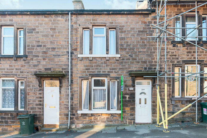 3 Bedroom Terraced House To Rent In West Lane, Keighley, West Yorkshire, BD21