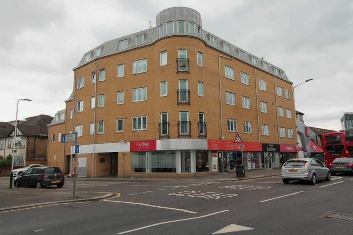 3 Bedroom Flat To Rent In Southbury Court, 229 -239 South Street RM1