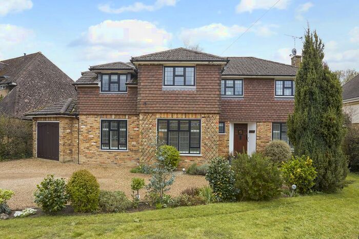 5 Bedroom Detached House To Rent In Stoke Close, Cobham, KT11
