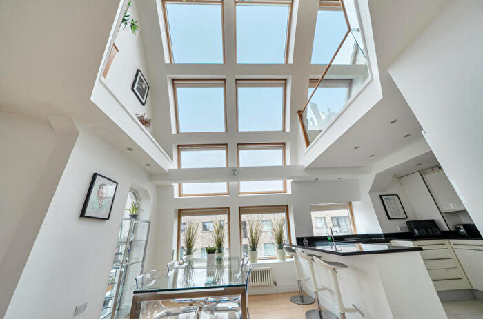 2 Bedroom Penthouse For Sale In Melfield Gardens, London, SE6