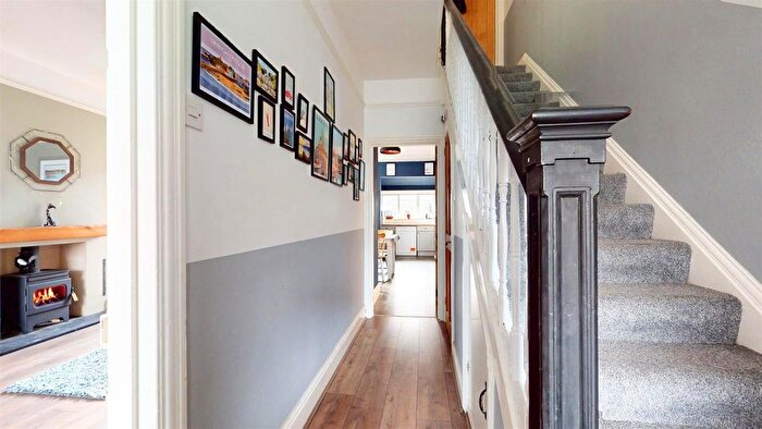 3 Bedroom Property For Sale In Kings Road West, Swanage, BH19