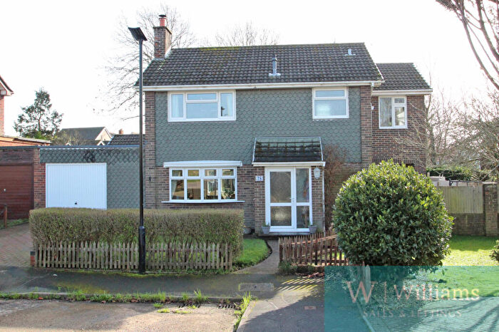 4 Bedroom Detached House For Sale In Cooper Road, Newport, Isle Of Wight, PO30