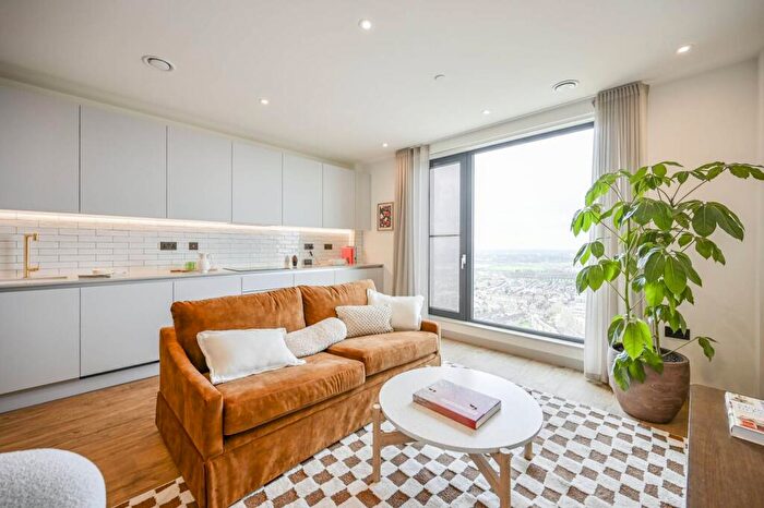 Studio To Rent In Selbourne Road, Walthamstow, E17