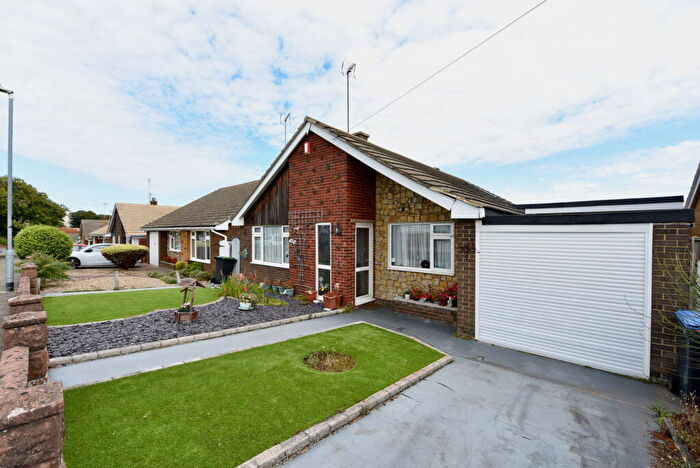 3 Bedroom Detached Bungalow For Sale In Queens Avenue, Broadstairs, CT10