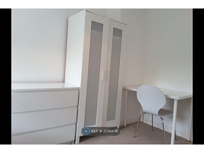 4 Bedroom Semi-Detached House To Rent In Broomfield, Guildford, GU2
