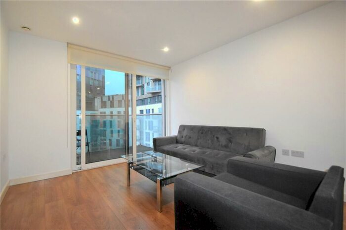 2 Bedroom Apartment To Rent In Waterhouse Apartments, Saffron Central Square, Croydon, CR0