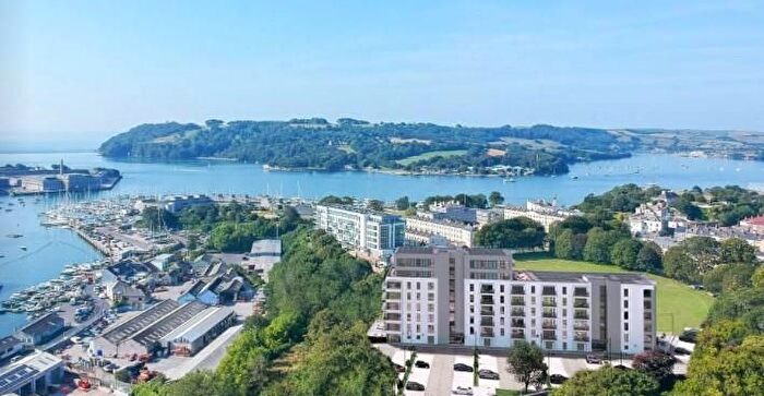 2 Bedroom Flat For Sale In Mount Wise Crescent, Plymouth, PL1