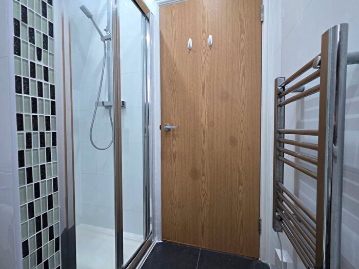 1 Bedroom Studio To Rent In Shoreditch High Street, London, E1