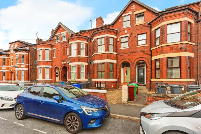 1 Bedroom Flat For Sale In Central Road, Didsbury, Manchester, Greater Manchester, M20