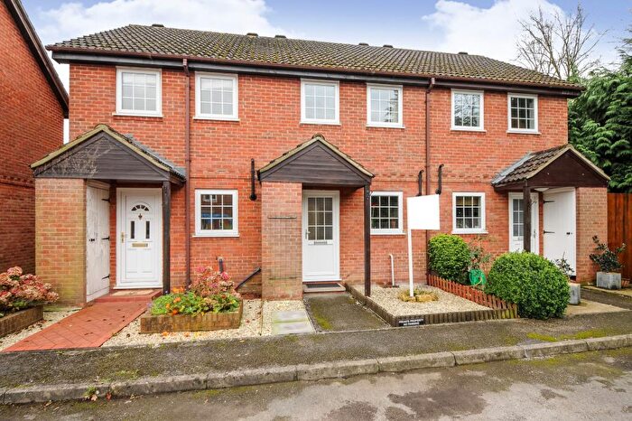 2 Bedroom Terraced House To Rent In Droitwich Close, Bracknell, RG12