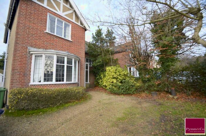 3 Bedroom Semi-Detached House To Rent In Thunder Lane, Norwich, NR7