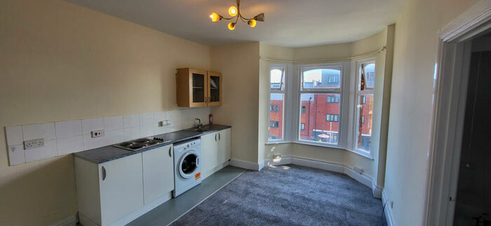 1 Bedroom Flat To Rent In &#; Napier Road, LU1