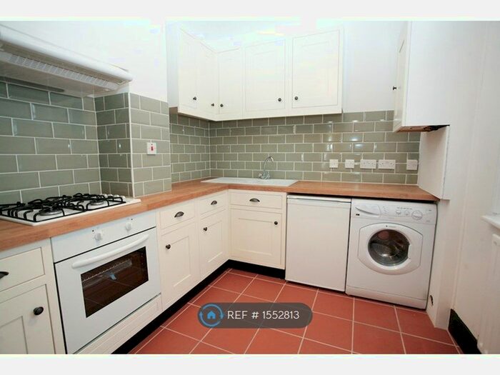 4 Bedroom Terraced House To Rent In Old Bethnal Green Road, London, E2