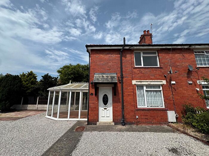 3 Bedroom Semi Detached House To Rent In Council Street, LL12
