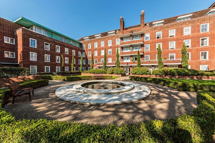 1 Bedroom Flat To Rent In Ravenscourt Gardens, Hammersmith, W6