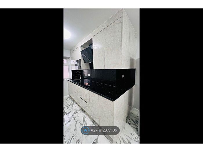 1 Bedroom Flat To Rent In Pentland Close, Reading, RG30