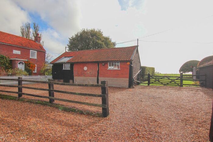 Studio To Rent In South Green Road, Fingringhoe, Colchester, CO5