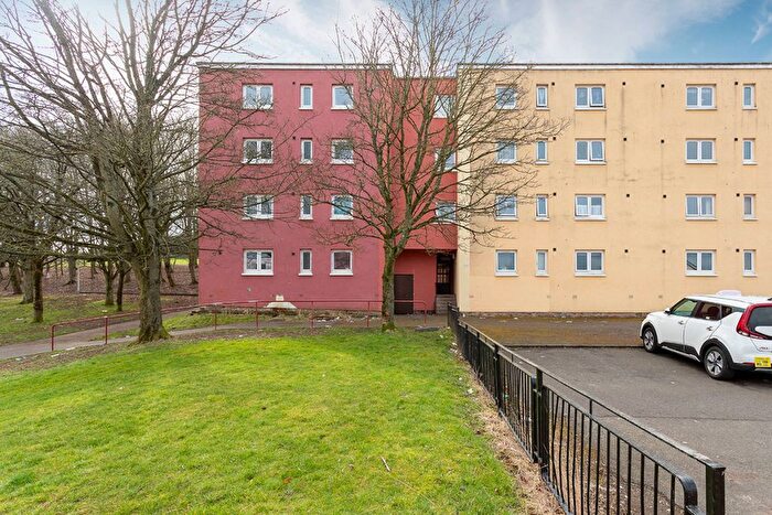 2 Bedroom Flat For Sale In Yeamans Lane, Dundee, DD2