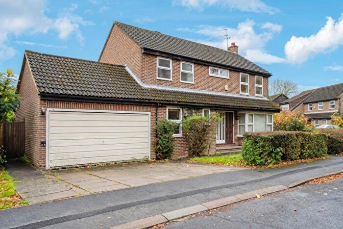 4 Bedroom Detached House To Rent In Grove Farm Park, Northwood, HA6