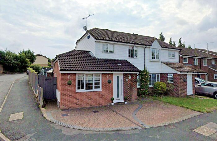 4 Bedroom Semi Detached House For Sale In Cotswold Gardens, Downswood, Maidstone, ME15