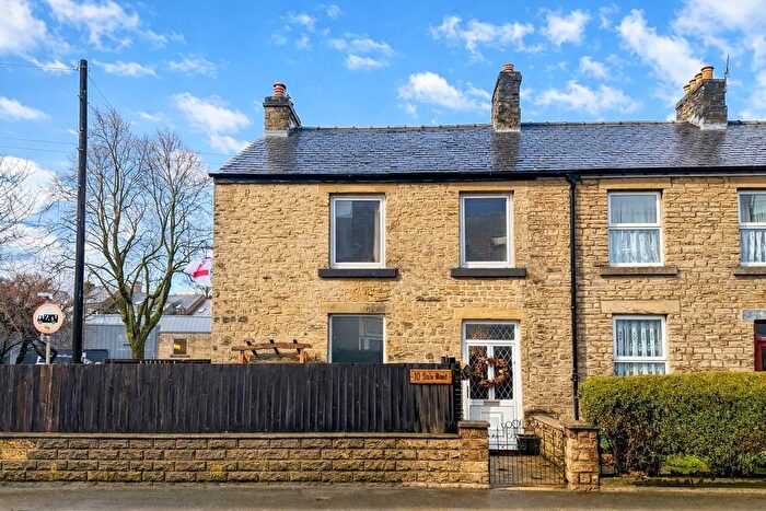 3 Bedroom End Terrace House For Sale In Dale Road, Buxton, SK17