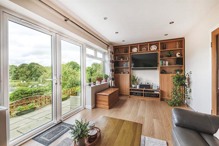 4 Bedroom Detached House For Sale In Avenue Road, Duffield, Belper, Derbyshire, DE56