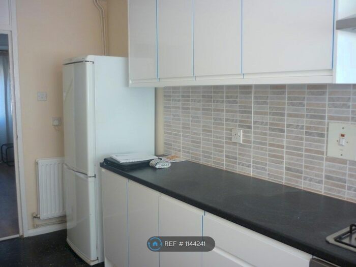 3 Bedroom Maisonette To Rent In Eastbourne Road, London, E6