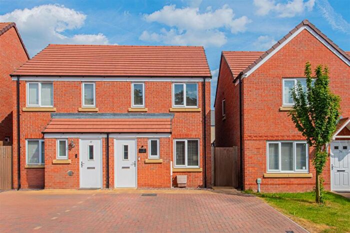 2 Bedroom Semi-Detached House To Rent In Ogilvie Avenue, Northampton, NN2