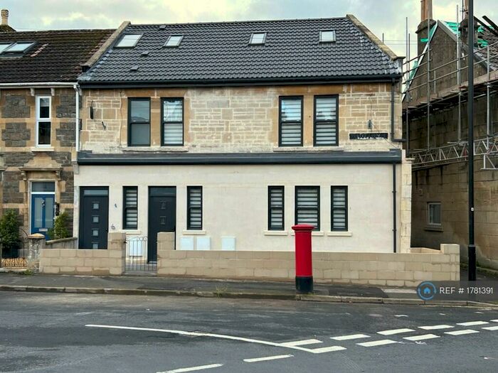 2 Bedroom Maisonette To Rent In Third Avenue, Oldfield Park, Bath, BA2