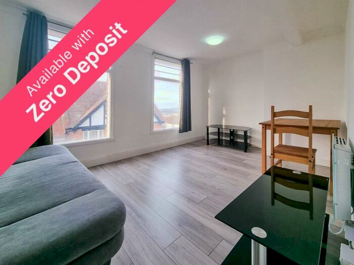 1 Bedroom Flat To Rent In High Street, Brompton, Gillingham, ME7