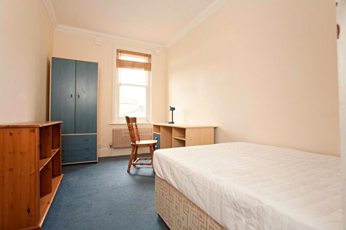 5 Bedroom Detached House To Rent In Student House On Stanfield Road, BH9