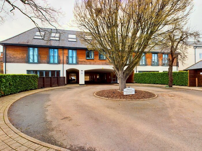 2 Bedroom Flat To Rent In Bancroft, Hitchin, SG5