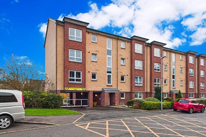 2 Bedroom Flat For Sale In Springfield Gardens, Glasgow, G31