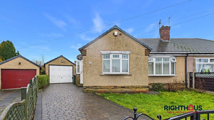 1 Bedroom Semi Detached Bungalow For Sale In Mostyn Grove, Bradford, BD6