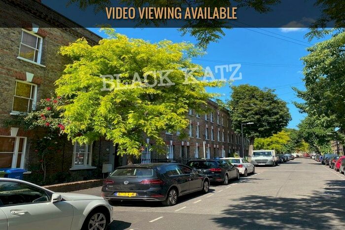 4 Bedroom Flat To Rent In Henshaw Street, SE17