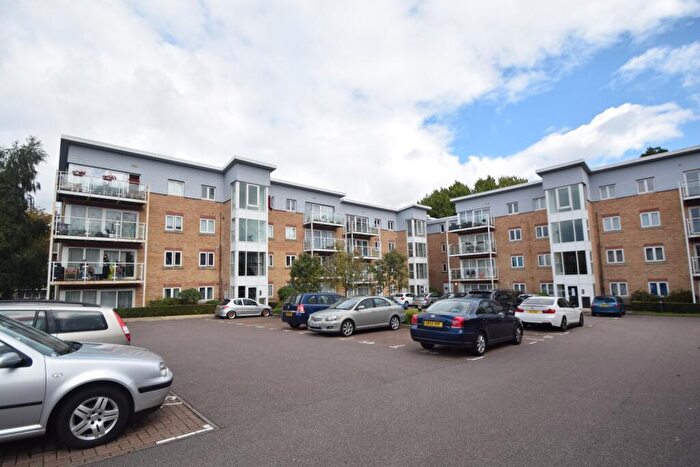 2 Bedroom Apartment To Rent In Primrose Close, Luton, Bedfordshire, LU3