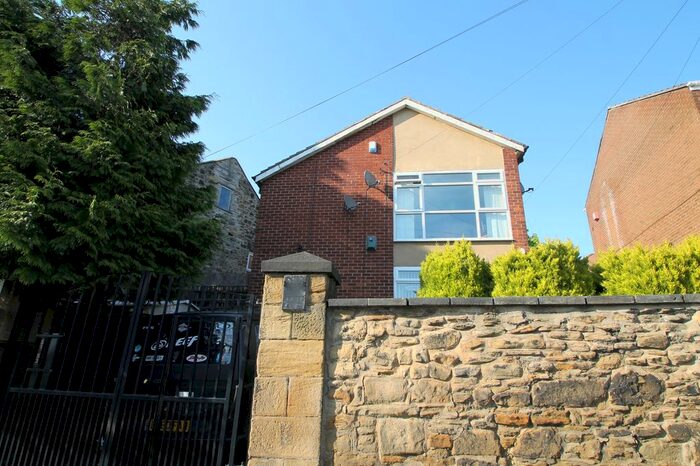 2 Bedroom Flat To Rent In Carr Hill Road, Carr Hill, Gateshead, Tyne &amp; Wear, NE9