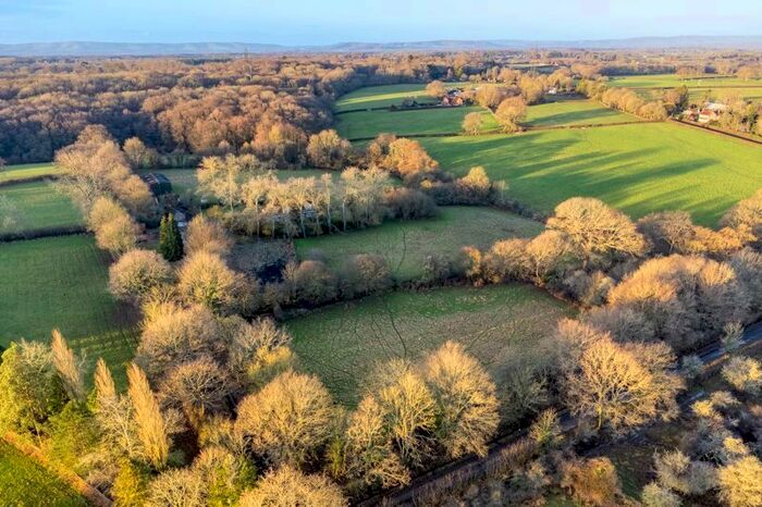 5 Bedroom Detached House For Sale In Beechy Road, Blackboys, Uckfield, TN22