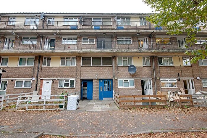 2 Bedroom Maisonette For Sale In St. Joseph's Road, London, N9
