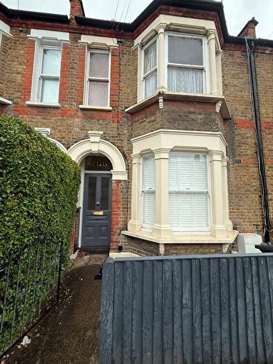 1 Bedroom Flat To Rent In Leahurst Road, Lewisham, SE13
