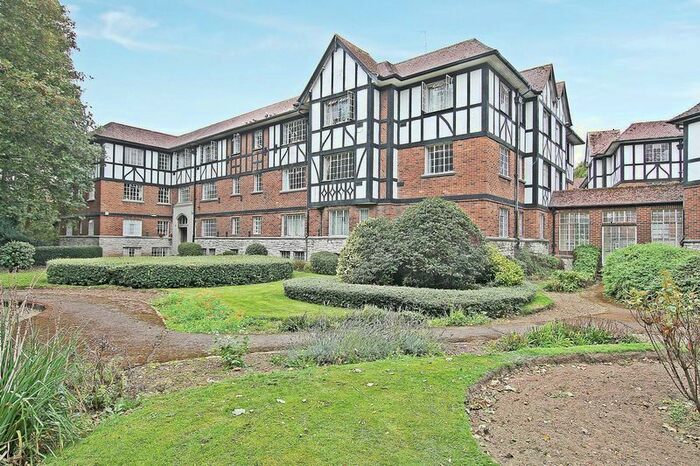 1 Bedroom Flat To Rent In Elmfield West Block, Millbrook Road East, Southampton, SO15