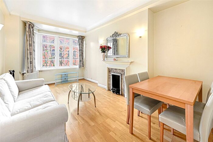 1 Bedroom Flat To Rent In Ashley Court, Morpeth Terrace, Westminster, London, SW1P