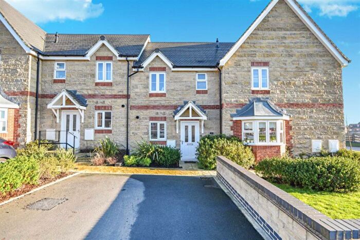 2 Bedroom Terraced House To Rent In Turnberry Drive, Corby, NN17