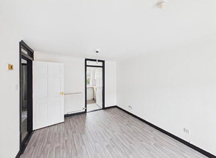2 Bedroom Apartments To Rent In Ashburne Place, Belfast, BT7