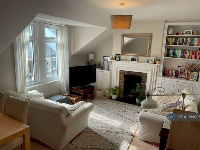 1 Bedroom Flat To Rent In Leathwaite Road, London, SW11