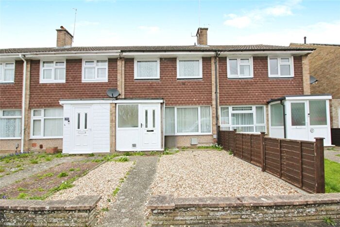 3 Bedroom Terraced House To Rent In Trelleck Road, Reading, Berkshire, RG1