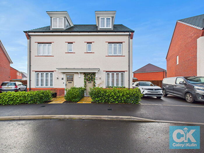 3 Bedroom Semi-Detached House For Sale In Sycamore Way, Penkridge, Stafford, ST19